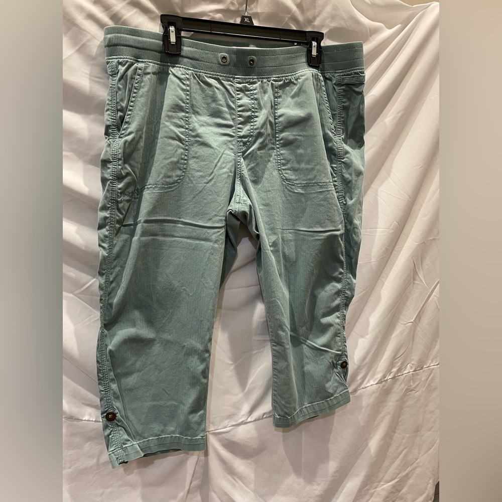 Capri Pants